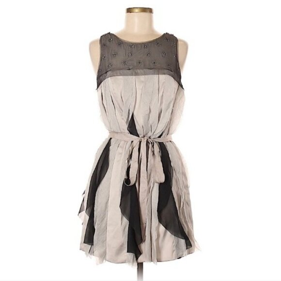 princess vera wang Dresses & Skirts - PRINCESS Vera Wang Junior's Ruffle Party Dress Size: 7 (Juniors)